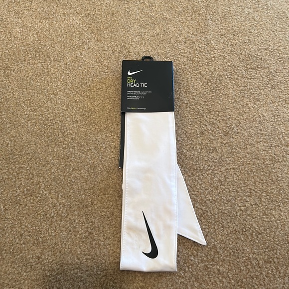 Nike Other - NWT White Nike Headband